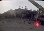Immagine di Operazioni di ricerca e salvataggio Beirut Libano, 1983, secondo 15 filmato di repertorio 65675050079