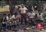 Immagine di Libanesi clean-up degli equipaggi Beirut Libano, 1983, secondo 14 filmato di repertorio 65675050080