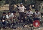 Immagine di Libanesi clean-up degli equipaggi Beirut Libano, 1983, secondo 22 filmato di repertorio 65675050080