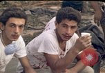 Immagine di Libanesi clean-up degli equipaggi Beirut Libano, 1983, secondo 27 filmato di repertorio 65675050080