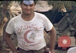 Immagine di Libanesi clean-up degli equipaggi Beirut Libano, 1983, secondo 38 filmato di repertorio 65675050080