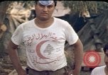 Immagine di Libanesi clean-up degli equipaggi Beirut Libano, 1983, secondo 39 filmato di repertorio 65675050080