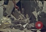 Immagine di Pulire gli equipaggi Beirut Libano, 1983, secondo 10 filmato di repertorio 65675050084
