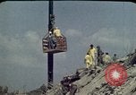 Immagine di Pulire gli equipaggi Beirut Libano, 1983, secondo 19 filmato di repertorio 65675050084