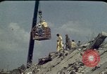 Immagine di Pulire gli equipaggi Beirut Libano, 1983, secondo 23 filmato di repertorio 65675050084