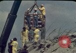 Immagine di Pulire gli equipaggi Beirut Libano, 1983, secondo 28 filmato di repertorio 65675050084