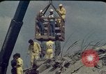 Immagine di Pulire gli equipaggi Beirut Libano, 1983, secondo 29 filmato di repertorio 65675050084