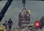 Immagine di Pulire gli equipaggi Beirut Libano, 1983, secondo 34 filmato di repertorio 65675050084