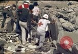 Immagine di Pulire gli equipaggi Beirut Libano, 1983, secondo 46 filmato di repertorio 65675050084