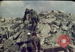 Immagine di Pulire gli equipaggi Beirut Libano, 1983, secondo 60 filmato di repertorio 65675050084