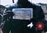 Immagine di 60mm equipaggio di malta Beirut Libano, 1983, secondo 3 filmato di repertorio 65675050096