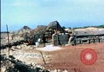 Immagine di 60mm equipaggio di malta Beirut Libano, 1983, secondo 6 filmato di repertorio 65675050096