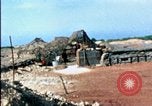 Immagine di 60mm equipaggio di malta Beirut Libano, 1983, secondo 10 filmato di repertorio 65675050096