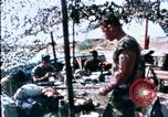 Immagine di 60mm equipaggio di malta Beirut Libano, 1983, secondo 39 filmato di repertorio 65675050096