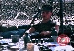 Immagine di 60mm equipaggio di malta Beirut Libano, 1983, secondo 48 filmato di repertorio 65675050096