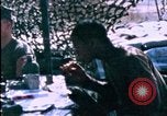 Immagine di 60mm equipaggio di malta Beirut Libano, 1983, secondo 54 filmato di repertorio 65675050096