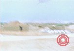 Standbild 60mm Mörser emplacement Beirut Libanon, 1983, aus Sekunde 1 historischem Filmmaterial Videoclip 65675050106