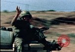 Standbild 60mm Mörser emplacement Beirut Libanon, 1983, aus Sekunde 32 historischem Filmmaterial Videoclip 65675050106