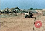 Standbild 60mm Mörser emplacement Beirut Libanon, 1983, aus Sekunde 39 historischem Filmmaterial Videoclip 65675050106