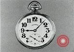 Standbild Uhrenherstellung Springfield Illinois USA, 1922, aus Sekunde 25 historischem Filmmaterial Videoclip 65675050108