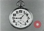 Standbild Uhrenherstellung Springfield Illinois USA, 1922, aus Sekunde 26 historischem Filmmaterial Videoclip 65675050108