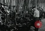 Standbild Stahl Poliererei Springfield Illinois USA, 1922, aus Sekunde 16 historischem Filmmaterial Videoclip 65675050112