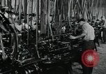 Standbild Stahl Poliererei Springfield Illinois USA, 1922, aus Sekunde 22 historischem Filmmaterial Videoclip 65675050112