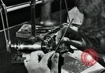 Immagine di Pezzi di ricambio per orologi Springfield Illinois USA, 1922, secondo 19 filmato di repertorio 65675050116