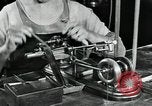 Immagine di Pezzi di ricambio per orologi Springfield Illinois USA, 1922, secondo 56 filmato di repertorio 65675050116