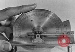 Immagine di Pocket-Pezzi di orologio Springfield Illinois USA, 1922, secondo 55 filmato di repertorio 65675050117
