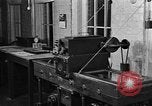 Immagine di Compone di smalto Springfield Illinois USA, 1922, secondo 16 filmato di repertorio 65675050118
