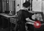 Immagine di Compone di smalto Springfield Illinois USA, 1922, secondo 51 filmato di repertorio 65675050118