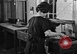 Immagine di Compone di smalto Springfield Illinois USA, 1922, secondo 52 filmato di repertorio 65675050118