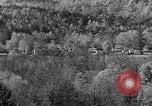 Standbild Kirche Masse Cummington Massachusetts USA, 1945, aus Sekunde 3 historischem Filmmaterial Videoclip 65675050126