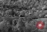 Standbild Kirche Masse Cummington Massachusetts USA, 1945, aus Sekunde 8 historischem Filmmaterial Videoclip 65675050126