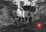 Standbild Kirche Masse Cummington Massachusetts USA, 1945, aus Sekunde 18 historischem Filmmaterial Videoclip 65675050126