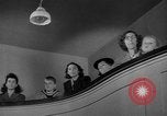 Standbild Kirche Masse Cummington Massachusetts USA, 1945, aus Sekunde 54 historischem Filmmaterial Videoclip 65675050126
