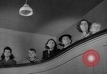 Standbild Kirche Masse Cummington Massachusetts USA, 1945, aus Sekunde 55 historischem Filmmaterial Videoclip 65675050126