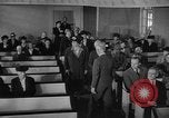 Standbild Kirche Masse Cummington Massachusetts USA, 1945, aus Sekunde 56 historischem Filmmaterial Videoclip 65675050126