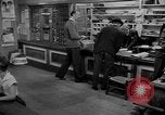 Standbild General Store Cummington Massachusetts USA, 1945, aus Sekunde 5 historischem Filmmaterial Videoclip 65675050127