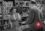 Standbild General Store Cummington Massachusetts USA, 1945, aus Sekunde 45 historischem Filmmaterial Videoclip 65675050127