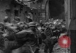Standbild Deutschlands Kriegserfahrungen Deutschland, 1945, aus Sekunde 36 historischem Filmmaterial Videoclip 65675050132