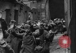 Standbild Deutschlands Kriegserfahrungen Deutschland, 1945, aus Sekunde 38 historischem Filmmaterial Videoclip 65675050132