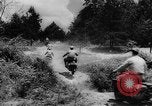 Standbild Motorrad Versand Reiter United States USA, 1942, aus Sekunde 31 historischem Filmmaterial Videoclip 65675050135