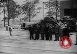 Standbild amerikanische Waffen Pflanzen United States USA, 1942, aus Sekunde 18 historischem Filmmaterial Videoclip 65675050136