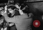 Immagine di Bisognosi americani Kansas City Missouri USA, 1938, secondo 29 filmato di repertorio 65675050144