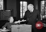 Standbild Herbert Hoover Abstimmung Palo Alto California USA, 1940, aus Sekunde 4 historischem Filmmaterial Videoclip 65675050189