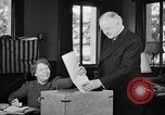 Standbild Herbert Hoover Abstimmung Palo Alto California USA, 1940, aus Sekunde 6 historischem Filmmaterial Videoclip 65675050189