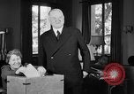 Standbild Herbert Hoover Abstimmung Palo Alto California USA, 1940, aus Sekunde 10 historischem Filmmaterial Videoclip 65675050189