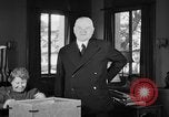 Standbild Herbert Hoover Abstimmung Palo Alto California USA, 1940, aus Sekunde 13 historischem Filmmaterial Videoclip 65675050189